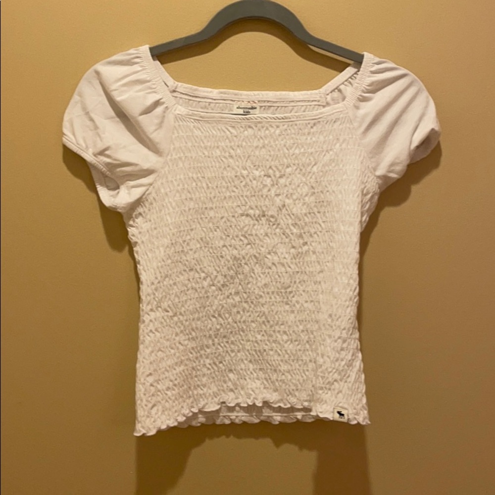 NWOT Abercrombie kids short sleeve size 13/14